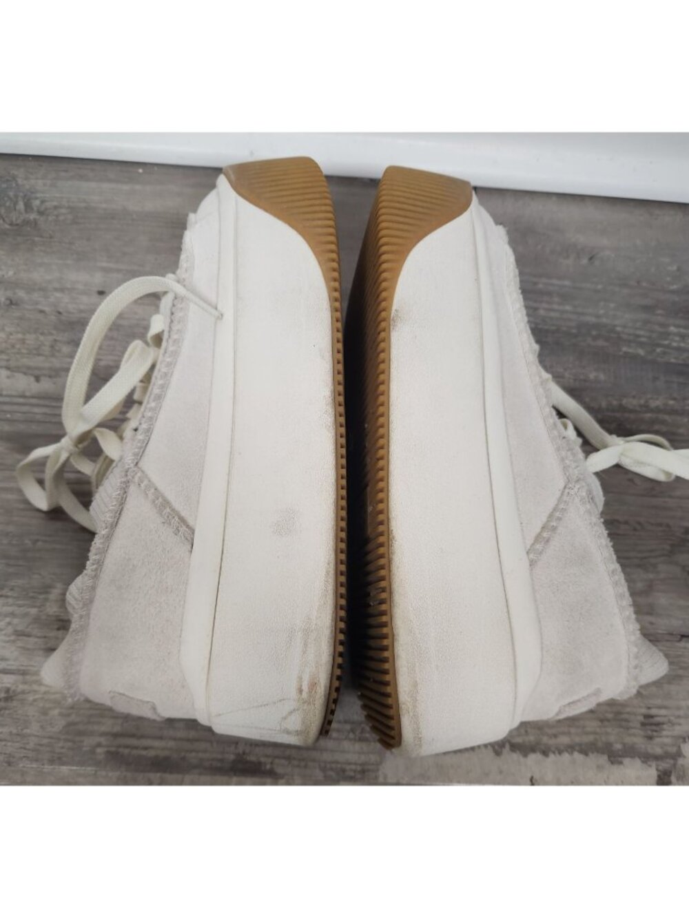 UGG Women's Sz. 7 EZ Duzzit White Lace Up Platform Sneakers - Picture 6 of 8